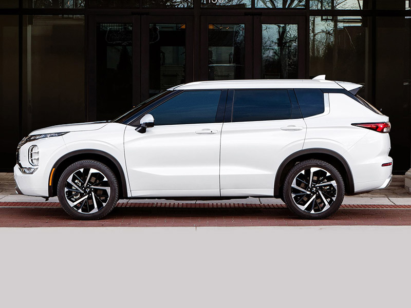 Mitsubishi Outlander 7 Chỗ